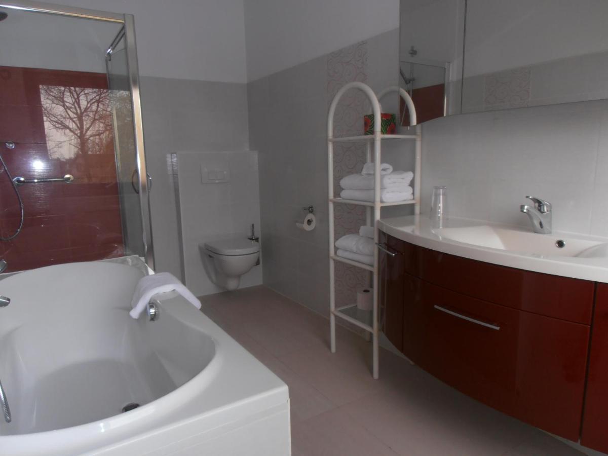 B&B Jossefin Tuinen Lanaken Zewnętrze zdjęcie